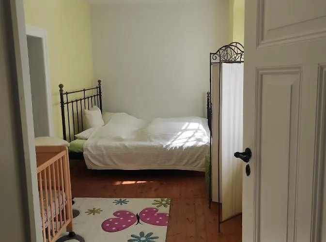 Schoene Gemuetliche Am Saaleradweg *